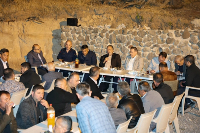 Kayseri Talas'ta muhtarlardan Mengücek buluşması