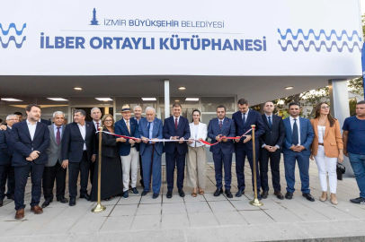 Prof. Dr. İlber Ortaylı İzmir'de kendi adını taşıyan kütüphaneyi açtı