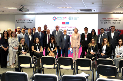 Çalışan hakları ve yönetimlerde sosyal adalet Bursa'da konuşuldu