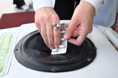 Manisa'da atık ilaçlar için örnek uygulama... Çevreyi kirletmeden toplanacak