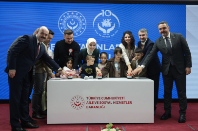 661 şehit, gazi ve yakını kamuya atandı... Şehit ve gazi çocuklarına '25 Yaş Tanıtım Kartı'