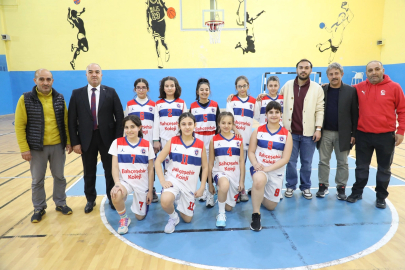 Ağrı'da 'Okul Sporları'nda basketbol heyecanı