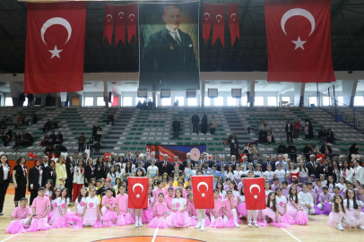 İnegöl’de 23 Nisan Ulusal Egemenlik ve Çocuk Bayramı coşkuyla kutlandı