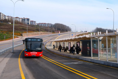 Sakarya’da metrobüs 1 yılda 3,6 milyon yolcu taşıdı