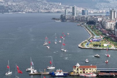 İzmir Körfezi'nde Cumhuriyet rüzgarı esti
